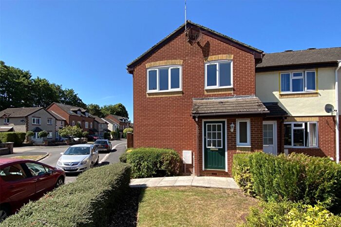 3 Bedroom End Of Terrace House For Sale In Walkers Gate, Wellington, Somerset, TA21
