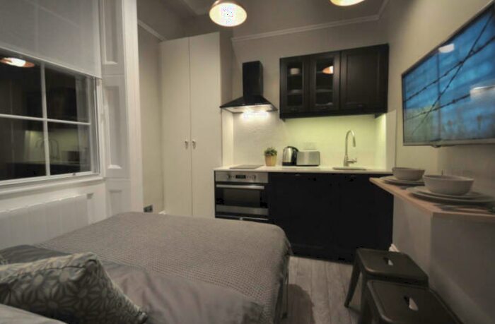 Studio To Rent In Walnut Tree Walk, London, SE11