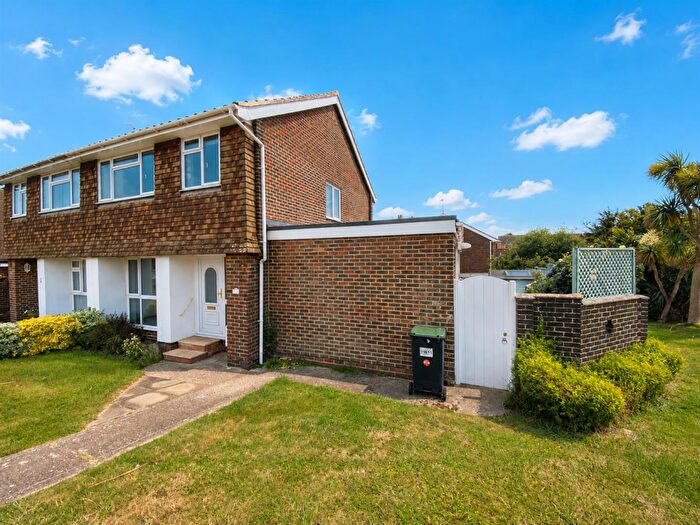 3 Bedroom House To Rent In Test Road, Sompting, Lancing, BN15