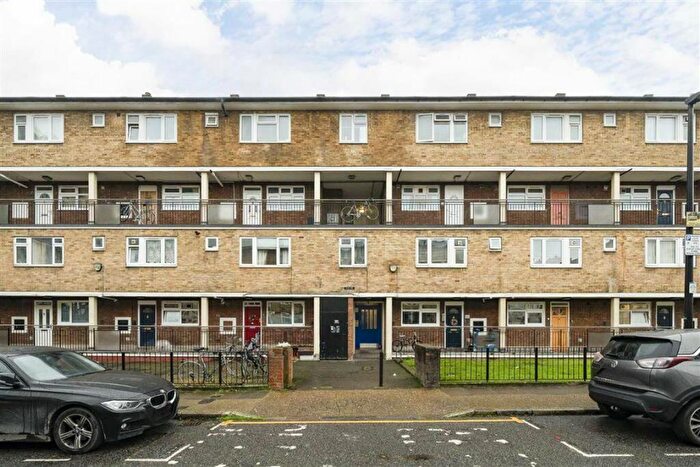 3 Bedroom Flat To Rent In Florida Street, Bethnal Green, E2