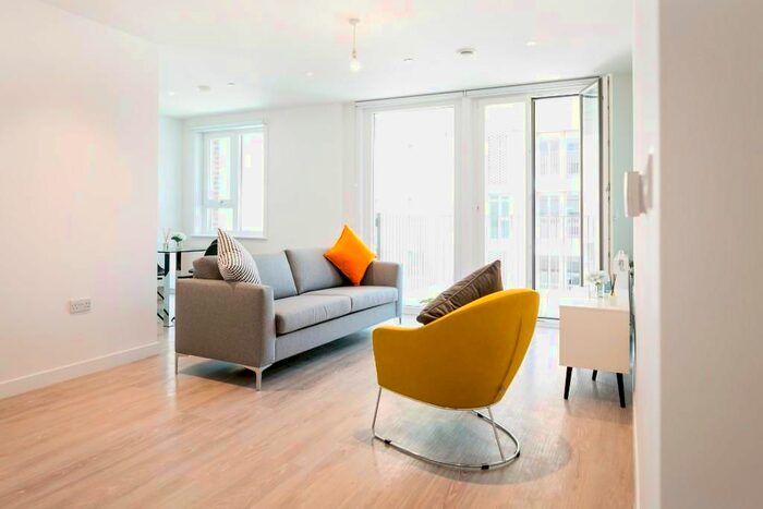 1 Bedroom Flat To Rent In Powerhouse Lane, Hayes, Middlesex, London, UB3