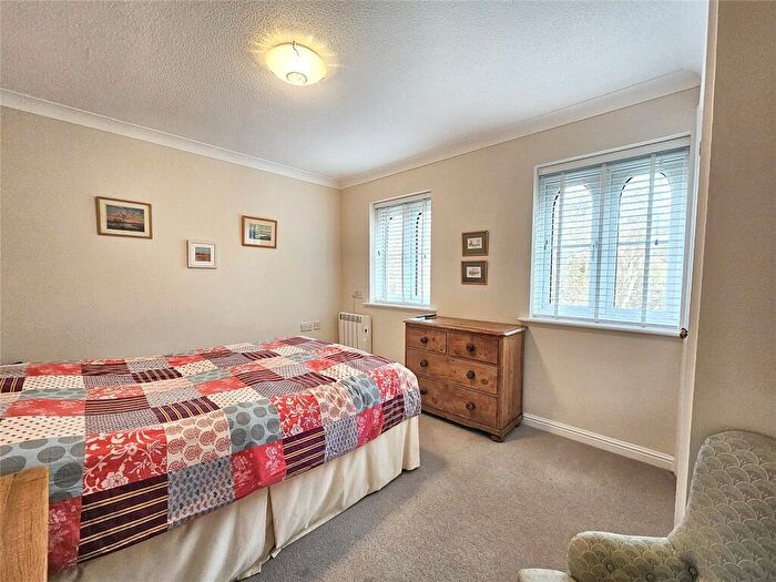 2 Bedroom Apartment For Sale In Spring Meadows, Midhurst, West Sussex, GU29