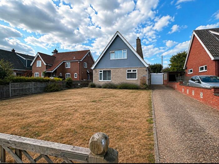 3 Bedroom Detached Bungalow For Sale In Stoke Holy Cross, NR14