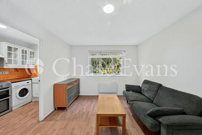 1 Bedroom Flat To Rent In Telegraph Place, Isle Of Dogs, London, E14