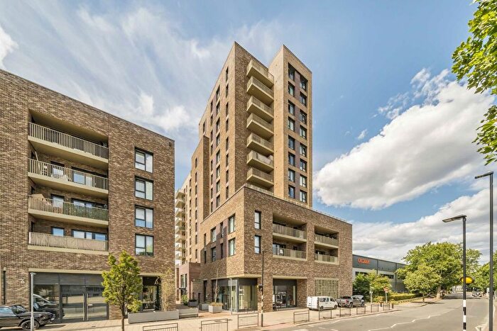 1 Bedroom Flat To Rent In Acton Lane, Acton, NW10