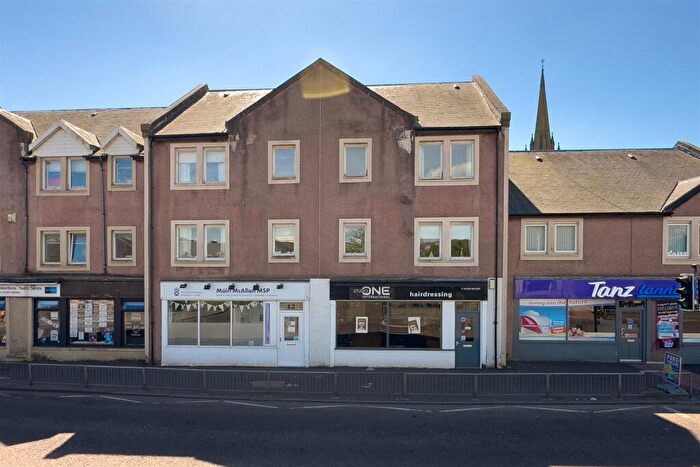 1 Bedroom Flat For Sale In St. Vincent Place, Lanark, ML11