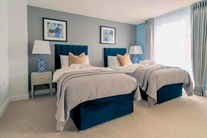 2 Bedroom Flat For Sale In Fairfield Road, Broadstairs, Kent, CT10