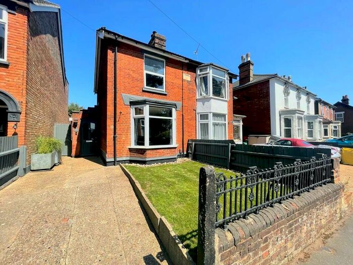 3 Bedroom Semi-Detached House To Rent In Nacton Road, Ipswich, IP3
