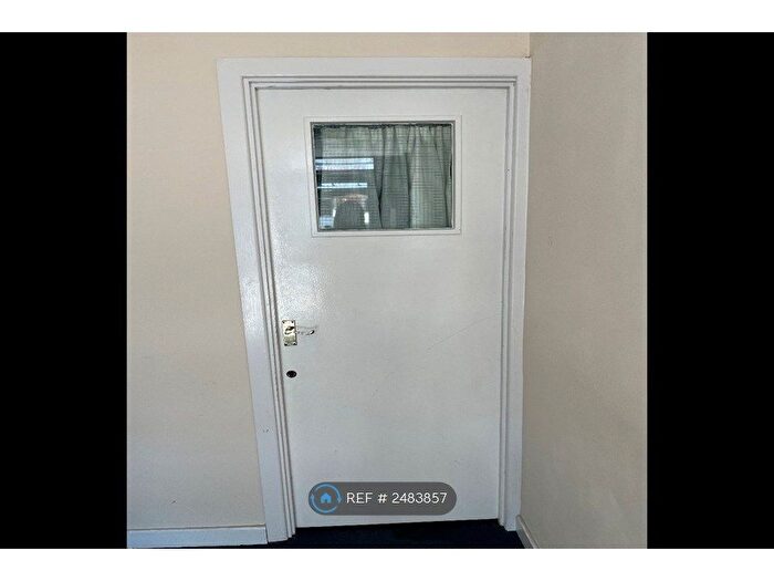 1 Bedroom Flat To Rent In Stirchley, Birmingham, B30