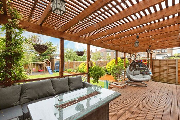 4 Bedroom Detached House For Sale In Grasmere Avenue, Wembley, HA9