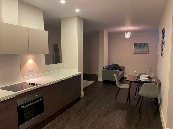 1 Bedroom Apartment To Rent In Greenleigh Court, LS28