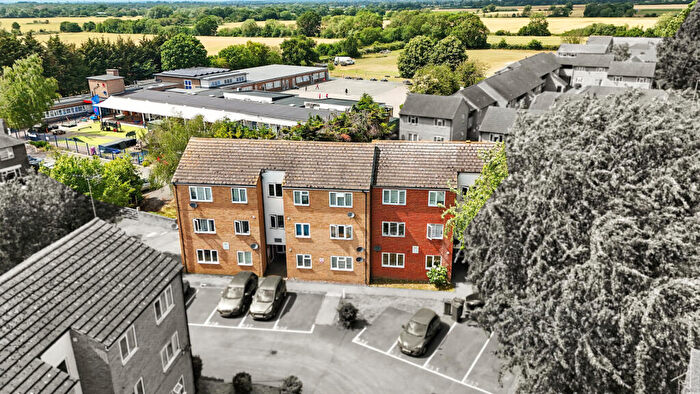 2 Bedroom Flat For Sale In Benyon Path, South Ockendon, RM15