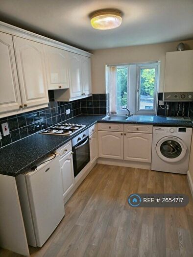 1 Bedroom Flat To Rent In Linthwaite, Huddersfield, HD7