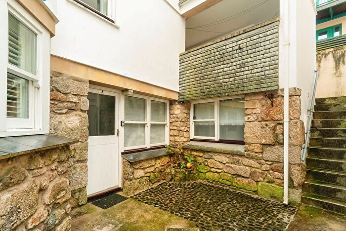 3 Bedroom Flat For Sale In Porthmeor Road, St. Ives, Cornwall, TR26