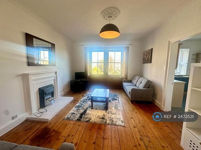 2 Bedroom Flat To Rent In Coates Gardens, Edinburgh, EH12
