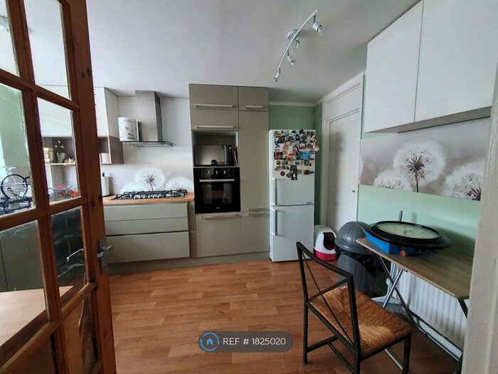 3 Bedroom Terraced House To Rent In Barmston Way, Washington, NE38