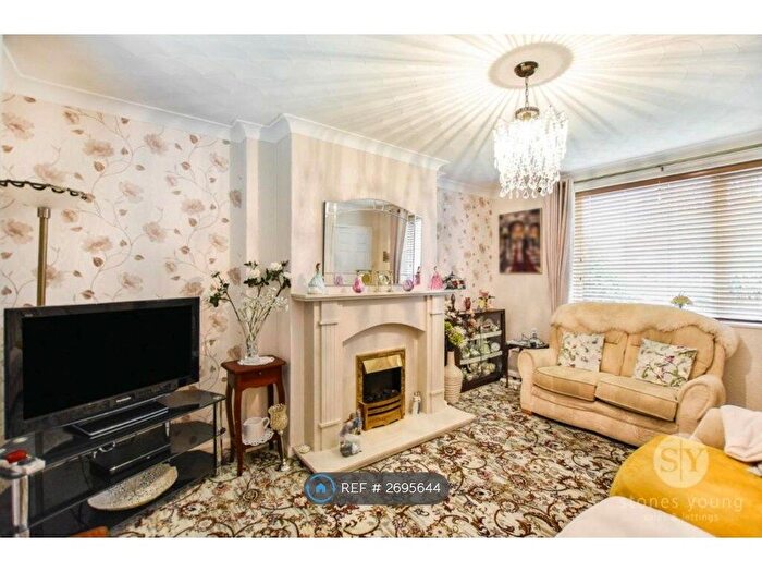 2 Bedroom Semi Detached House To Rent In Maricourt Avenue, Blackburn, BB1