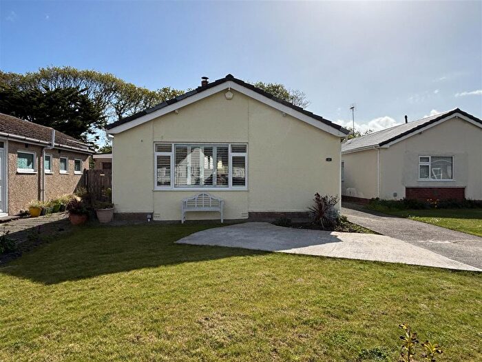 2 Bedroom Detached Bungalow For Sale In Sunningdale, Abergele, LL22