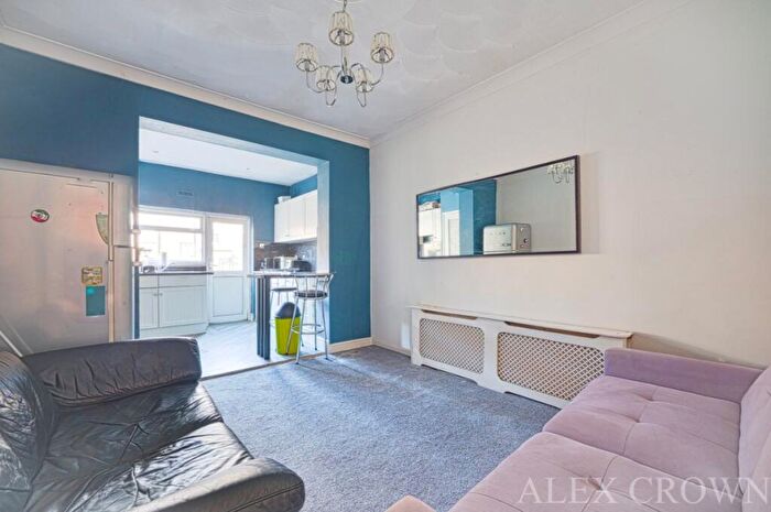 2 Bedroom Flat To Rent In Hercules Street, Holloway, N7