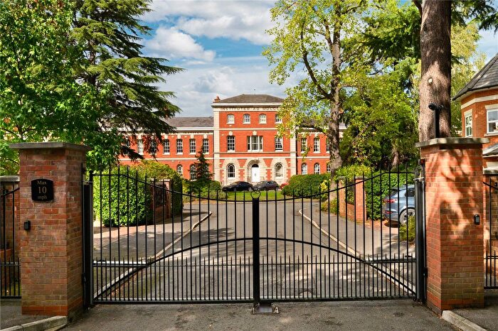 2 Bedroom Flat To Rent In Ellesmere Place, Walton-On-Thames, Surrey, KT12