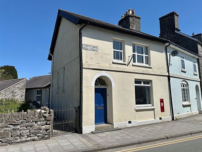 Property For Sale In High Street, Lampeter, SA48