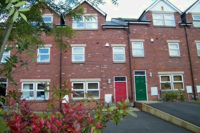 3 Bedroom Mews To Rent In Egerton Mews, Warrington, WA4