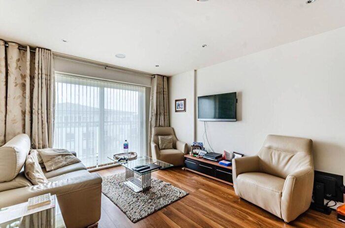 2 Bedroom Flat For Sale In Heritage Avenue, Colindale, London, NW9