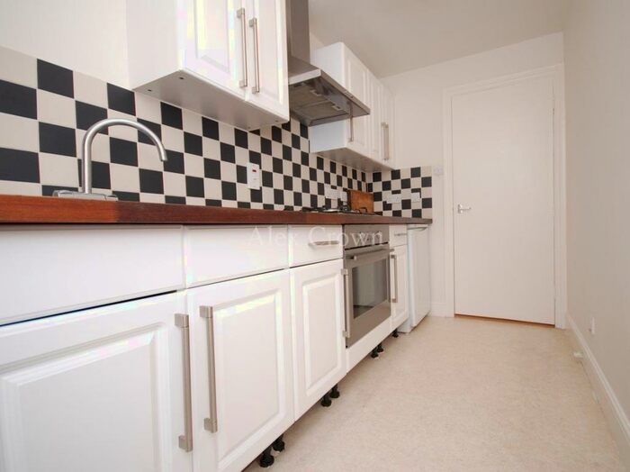1 Bedroom Flat To Rent In Wray Crescent, Finsbury Park, N4