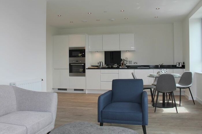 2 Bedroom Flat To Rent In Regency Heights, Lakeside Drive, Stonebridge, London, NW10