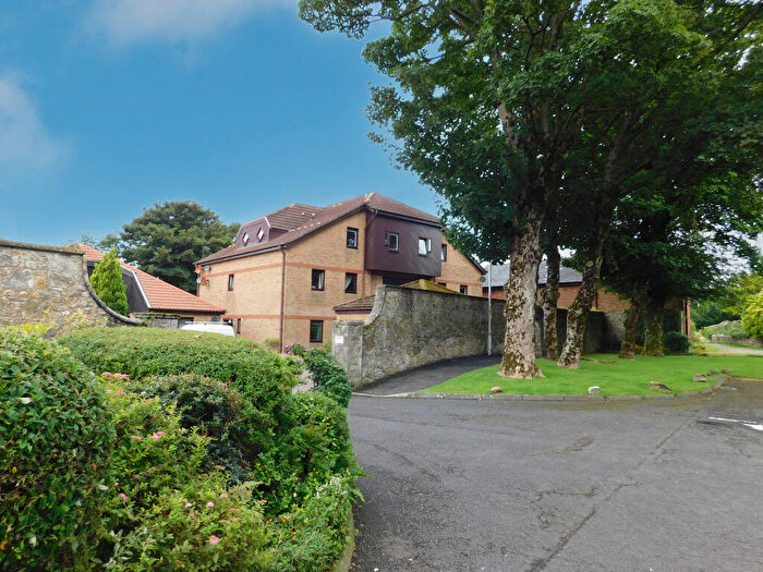 2 Bedroom Flat For Sale In Hill Street, Largs, North Ayrshire, KA30