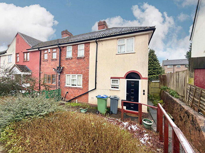 3 Bedroom End Of Terrace House For Sale In Willow Drive, Tividale, Oldbury, B69