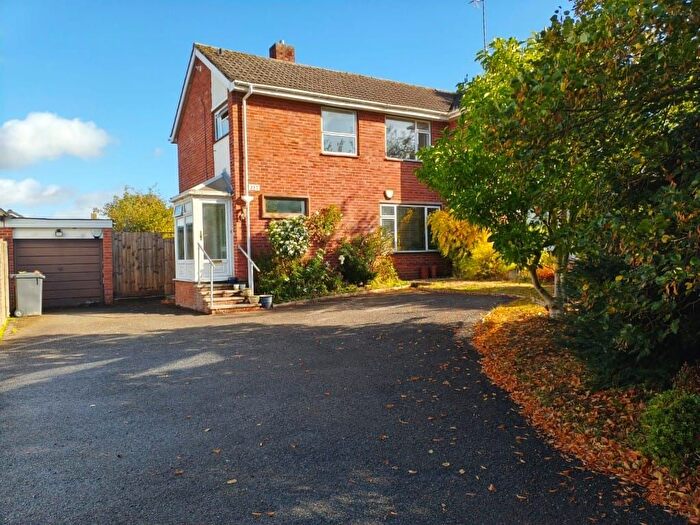 3 Bedroom Semi Detached House To Rent In Galmington Road, Taunton, TA1