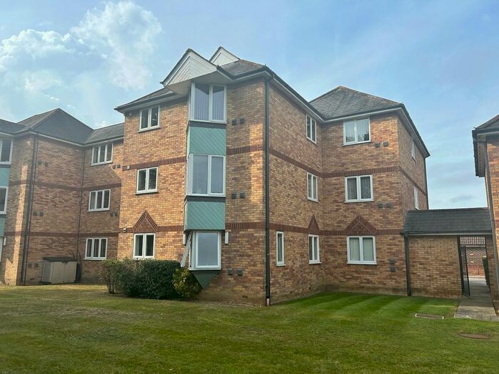 1 Bedroom Flat To Rent In Bignell Croft, Highwoods, Colchester, CO4