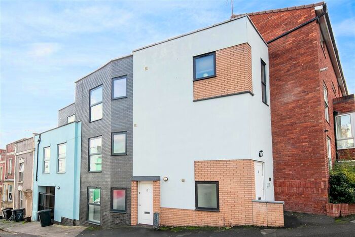 1 Bedroom Flat For Sale In Dove Street South, Kingsdown, BS1