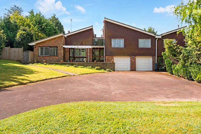 5 Bedroom Detached House For Sale In Waterhouse Lane, Kingswood, Tadworth, Surrey, KT20