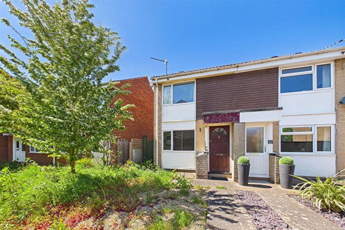 2 Bedroom End Of Terrace House For Sale In Holland Road, Clevedon, BS21