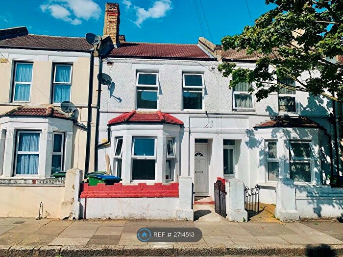 2 Bedroom Terraced House To Rent In Conway Road, London, SE18