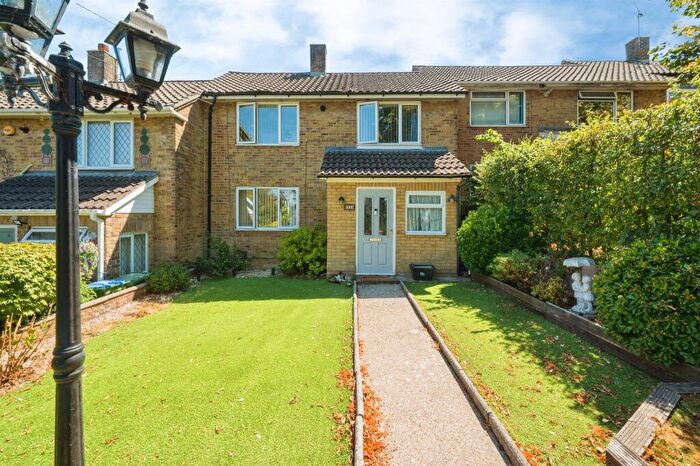 2 Bedroom Terraced House For Sale In Middleton Close, Southampton, SO18