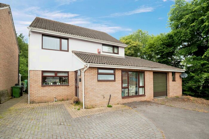 4 Bedroom Detached House To Rent In Vista Rise, Llandaff, CF5