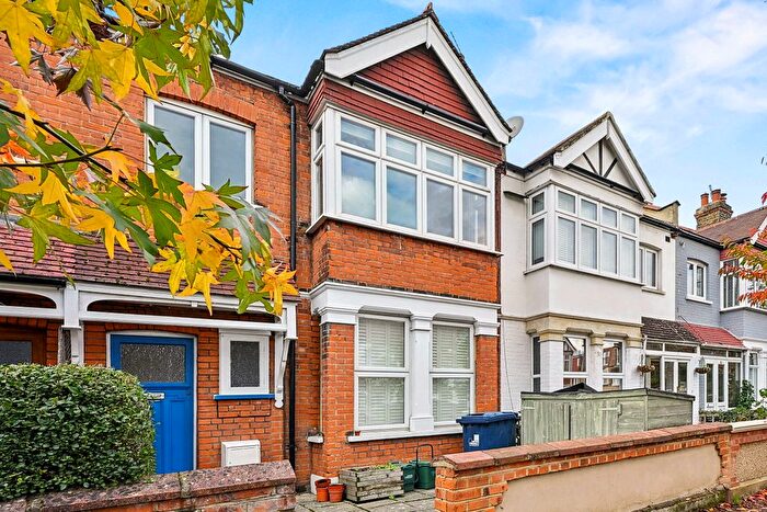 1 Bedroom Flat For Sale In Raymond Avenue, Ealing, London, W13