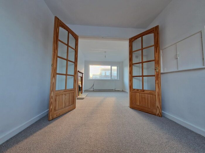 3 Bedroom Semi-Detached House To Rent In Ashfield, Preston, PR2