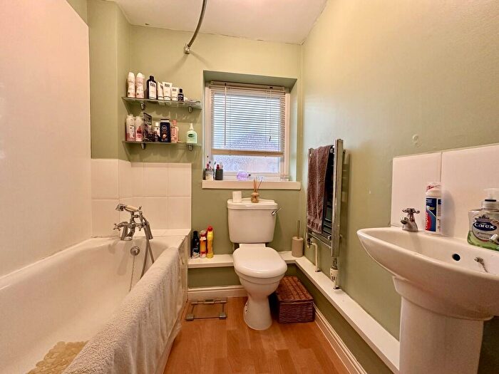 2 Bedroom Terraced House For Sale In Hogarth Close, Bradwell, NR31
