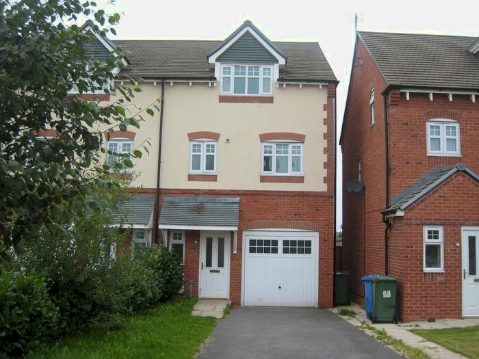 3 Bedroom Property To Rent In Bracken Way, Harworth, Doncaster, DN11