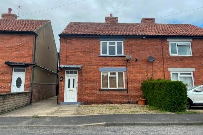 3 Bedroom Semi-Detached House To Rent In Eastfield Road, Malton, YO17