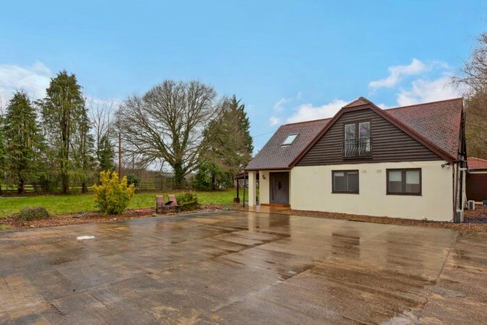 3 Bedroom Bungalow To Rent In Ashen Grove Rd, Knatts Valley, Sevenoaks, TN15