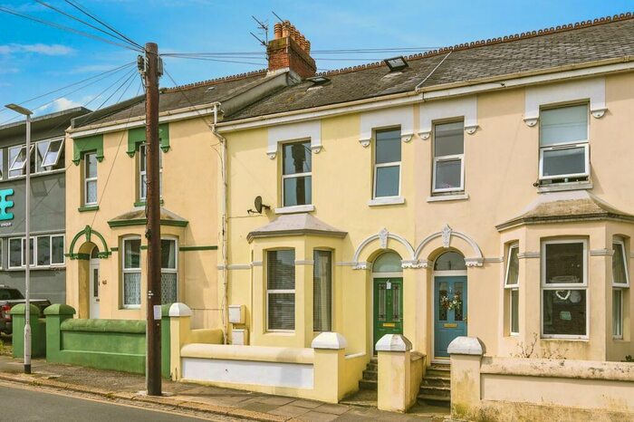 1 Bedroom Flat To Rent In Cattedown Road, Plymouth, PL4