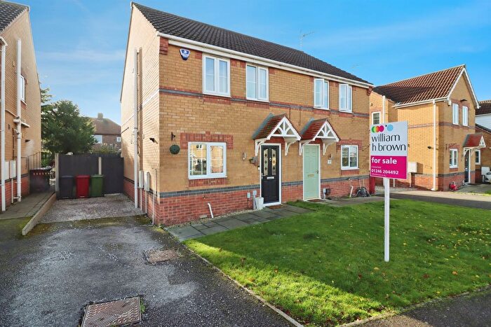 3 Bedroom Semi Detached House For Sale In Linnet Way, Clowne, Chesterfield, S43