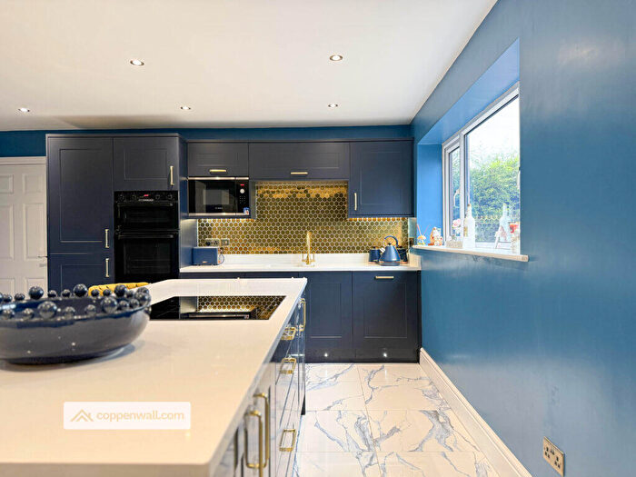 4 Bedroom Detached House For Sale In Burnley Road, Weir, Rossendale, OL13