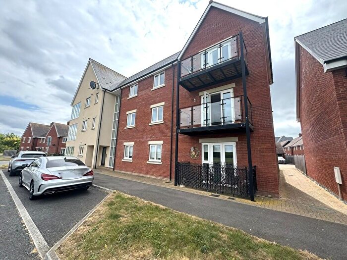 2 Bedroom Apartment For Sale In Venus Avenue, Biggleswade, SG18