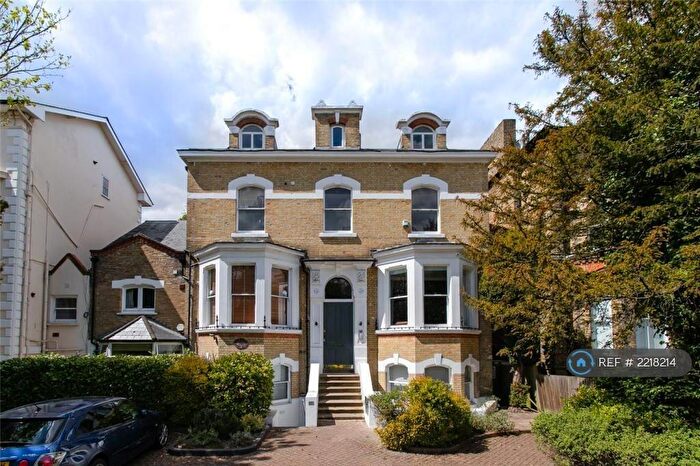 2 Bedroom Flat To Rent In Church Road, London, SE19